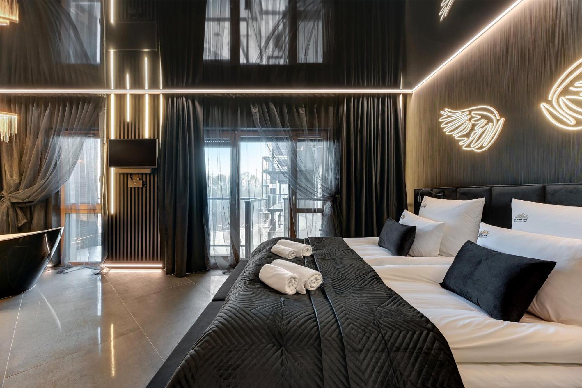 Nadmotlawie Hollywood Jacuzzi Suite By Downtown Apartments — Zdjęcia 2