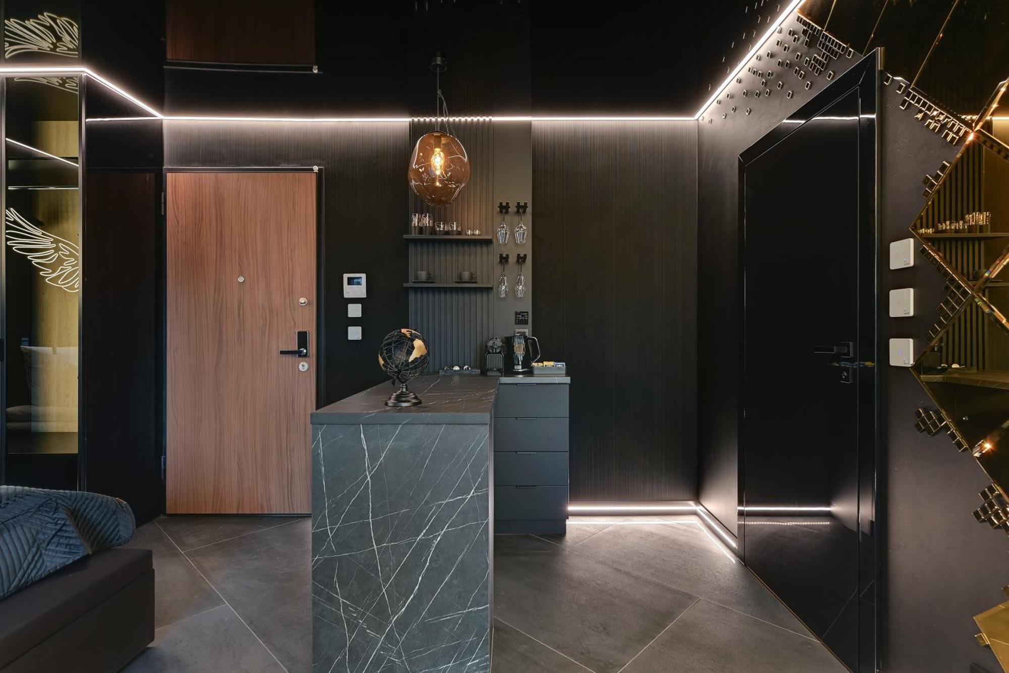 Nadmotlawie Hollywood Jacuzzi Suite By Downtown Apartments — Zdjęcia 3